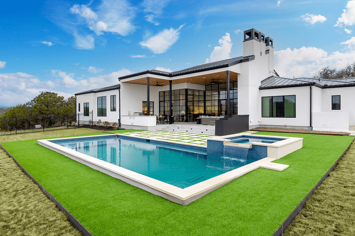Tampa, FL artificial turf installation